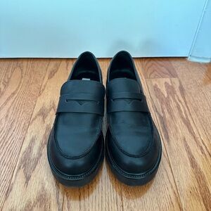LAST CHANCE - Steve Madden Loafers